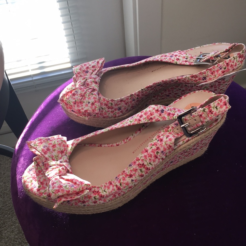 NEW - Picture 2 of 3